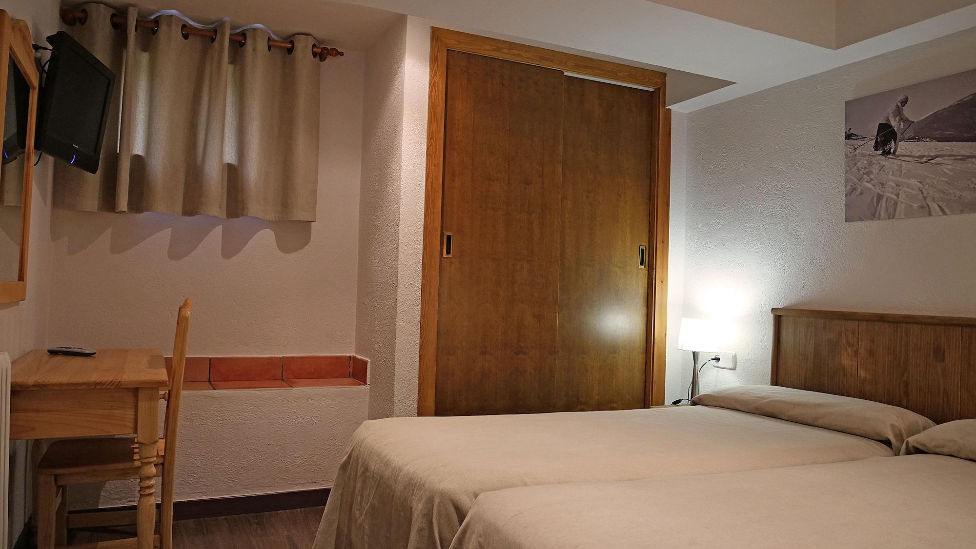 Hotel La Coma Сеткасес Экстерьер фото
