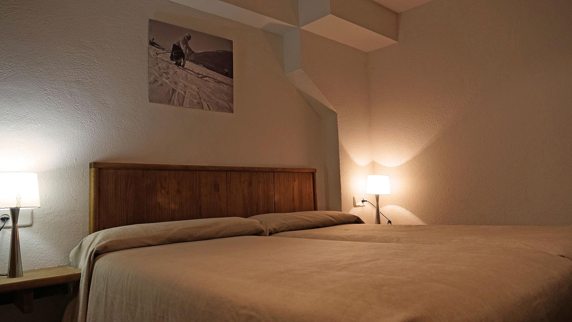 Hotel La Coma Сеткасес Экстерьер фото