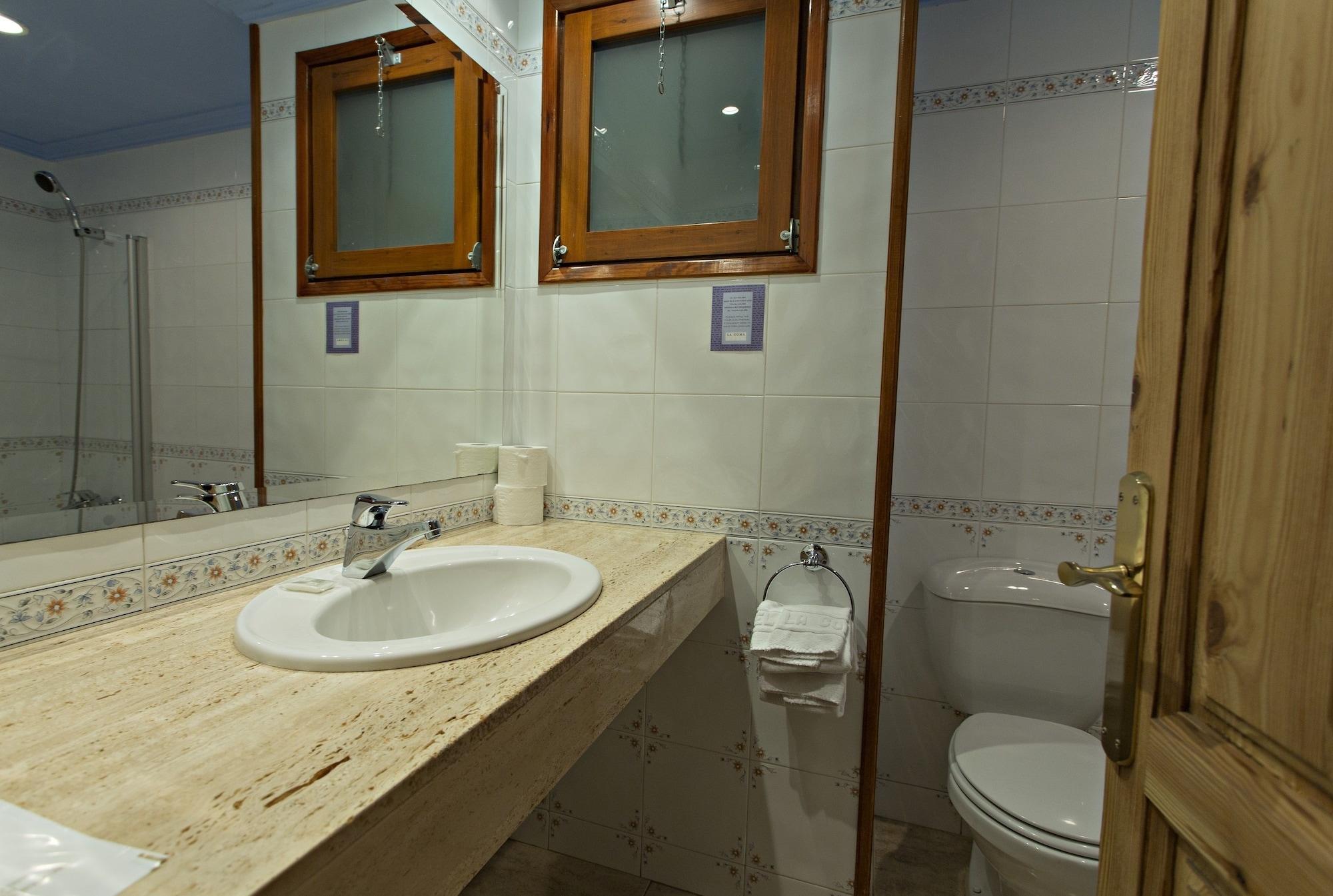 Hotel La Coma Сеткасес Экстерьер фото