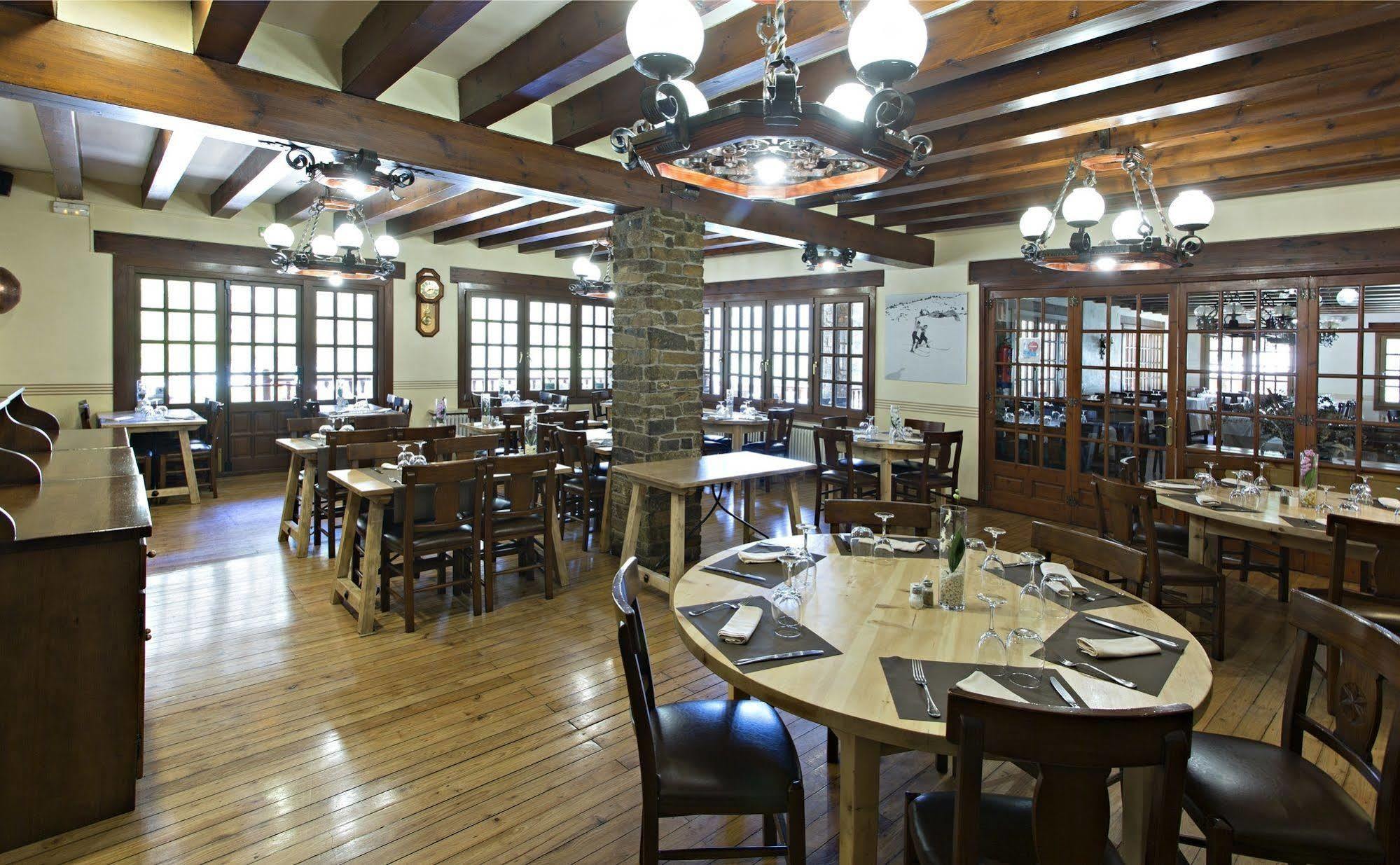 Hotel La Coma Сеткасес Экстерьер фото